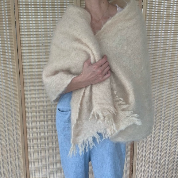 JAEGER MOHAIR Scarf Wrap Shawl Made in Great Britain - Picture 11 of 15